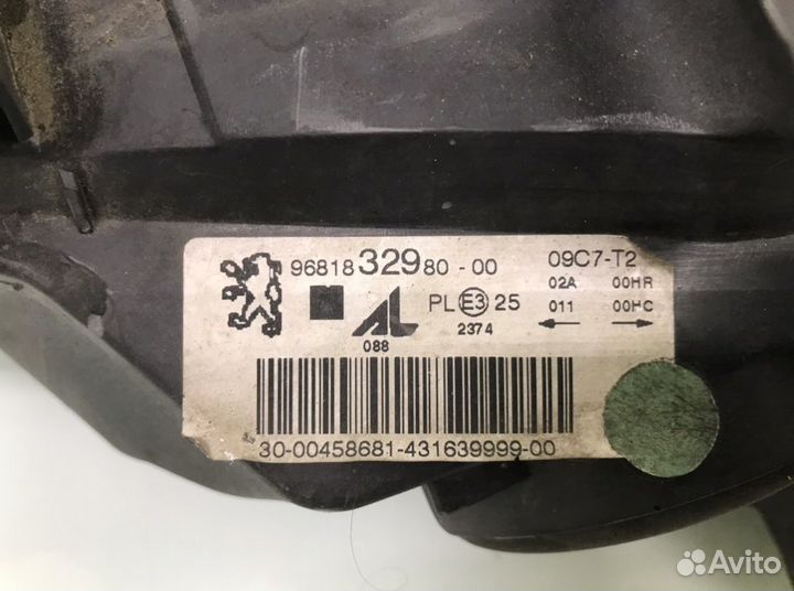 Фара 9681832980 Peugeot 307 (2001-2008)