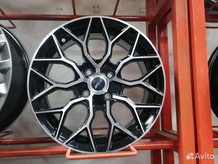 Литые диски Lizardo r15 4*98