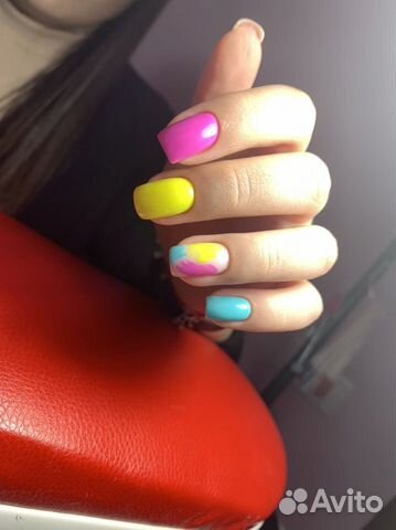 Маникюр педикюр