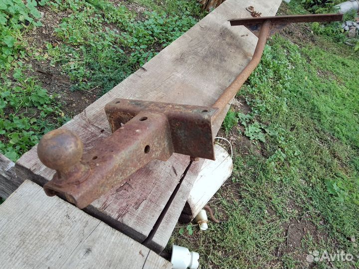 Фаркоп на ваз 21099