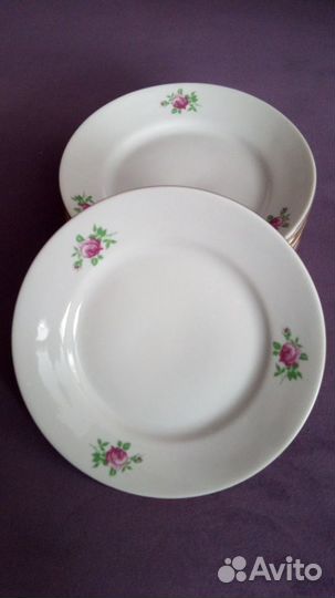 Тарелки фарфор 8 шт