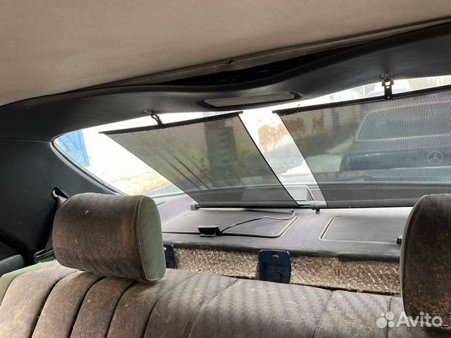 Задняя полка Mercedes W126