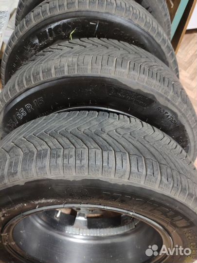Колёса R15 б/у шины Michelin на литых дисках