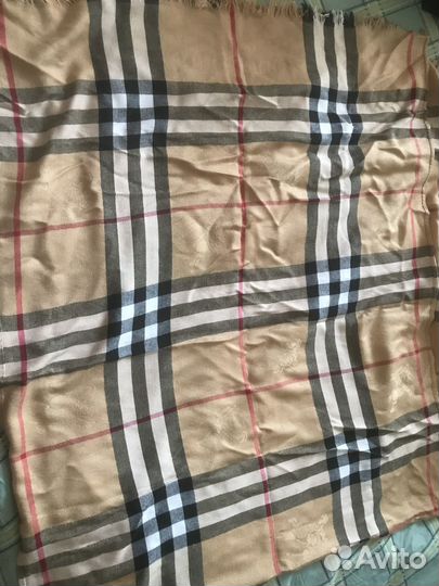 Шарф палантин burberrys брак