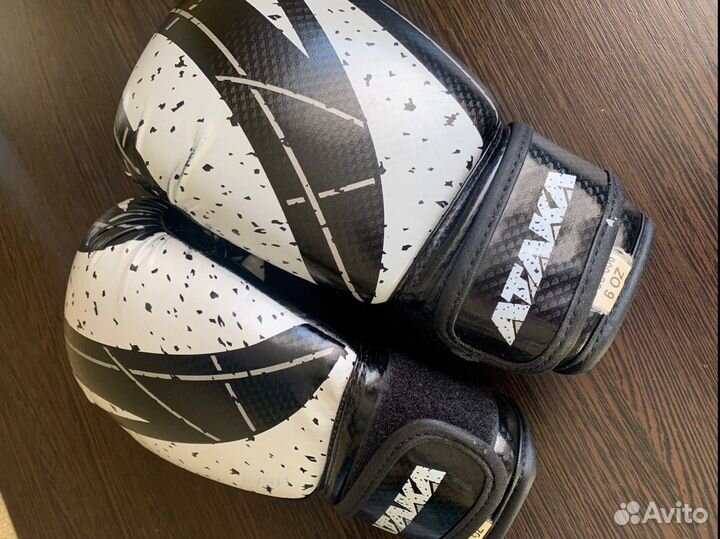 Перчатки для бокса