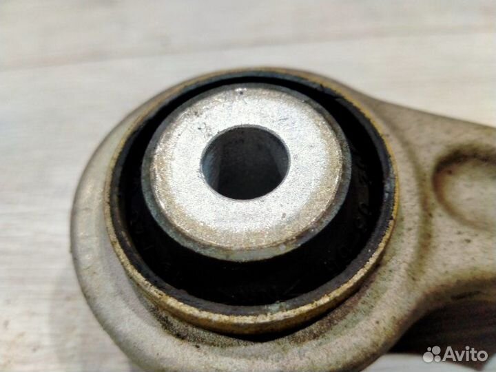 Рычаг подвески задний левый Mercedes-Benz 212.047