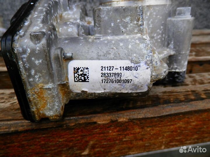 Дроссельная заслонка 21127-1148010