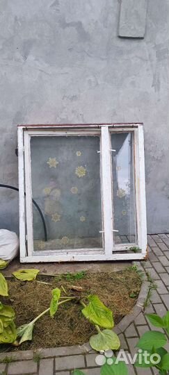 Окно деревянное бу 1.35*1.46