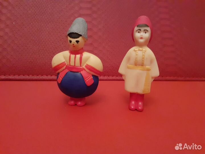 Игрушки СССР дружба народов. буратино, погремушки