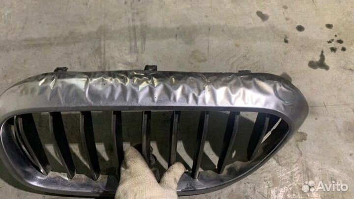 Решетка радиатора левая Bmw 540D G30 B57D30B 2018