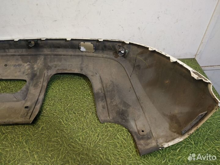 Юбка накладка нижняя заднего бампера зад. Audi Q3