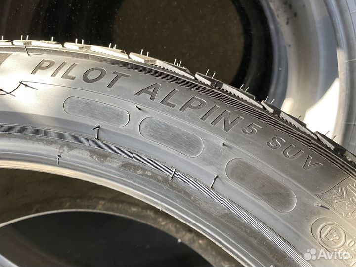 Michelin Pilot Alpin 5 285/40 R21 110V
