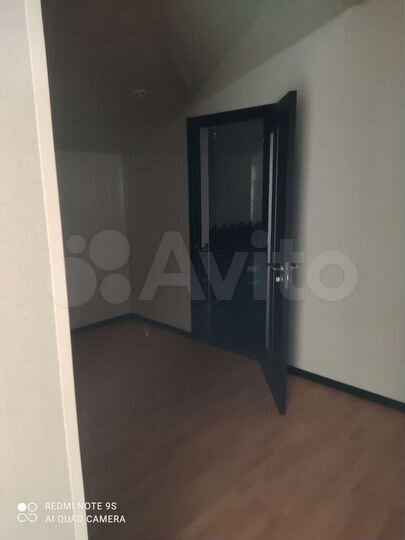 2-к. квартира, 112 м², 6/6 эт.