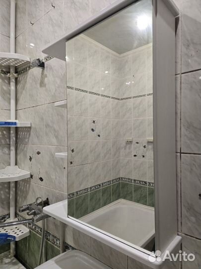 Раковина, Ванна, Шкаф с зеркалом