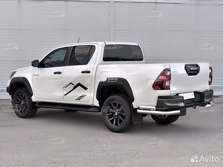 Защита заднего бампера Toyota Hilux Black Onyx 20+