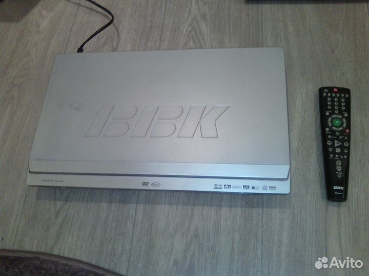 DVD плеер BBK DV722S (на запчасти) и пульт от него