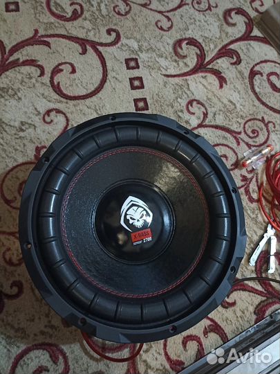 Сабвуфер с коробом