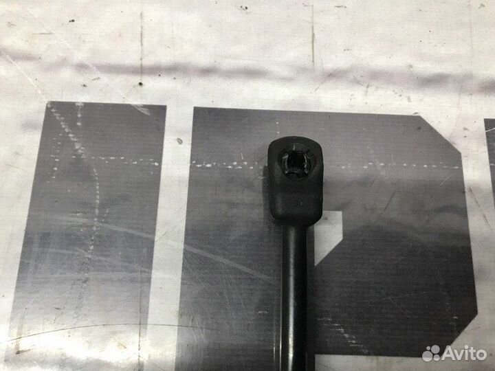 Амортизатор капота Bmw X5 E70 4.8 N62B48 2008