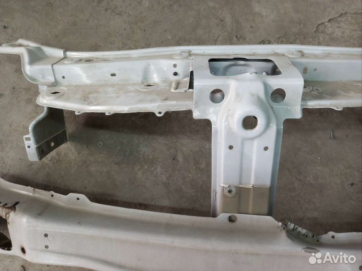 Передняя панель Renault Logan II 2014- Largus FL