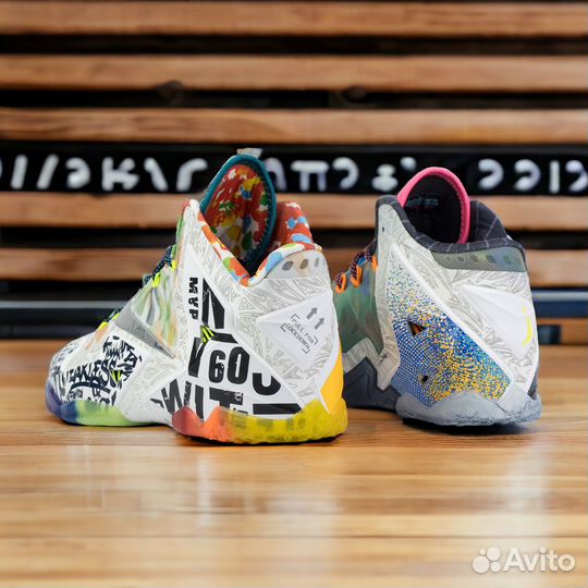 Кроссовки баскетбольные Nike Lebron 11