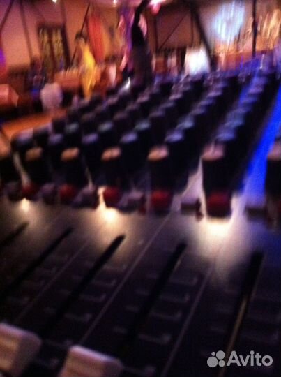 Ди Джей с оборудованием: звук, свет