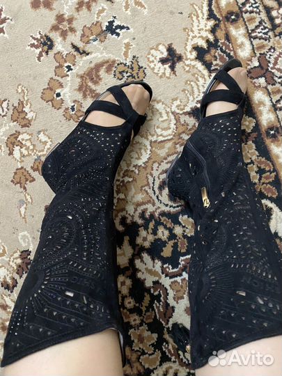 Ботинки туфли