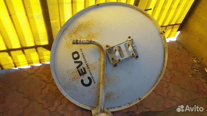 Спутниковая тарелка бу 0.9 м с приёмником