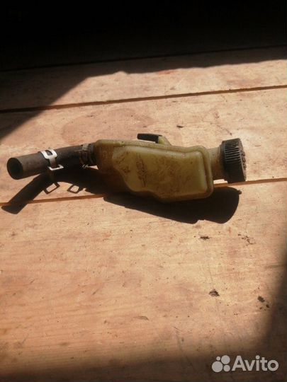 Бачок гидроусилителя Mazda 3 BL 1.6 2009-2012