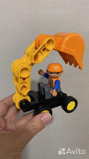 Lego duplo грузовик и гусеничный экскаватор