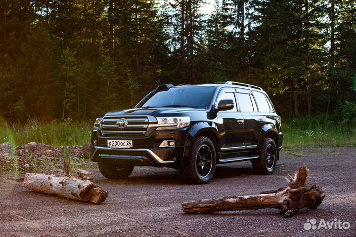 Расширители арок Land Cruiser 200 2016+