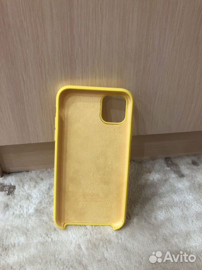 Чехол на iPhone 11