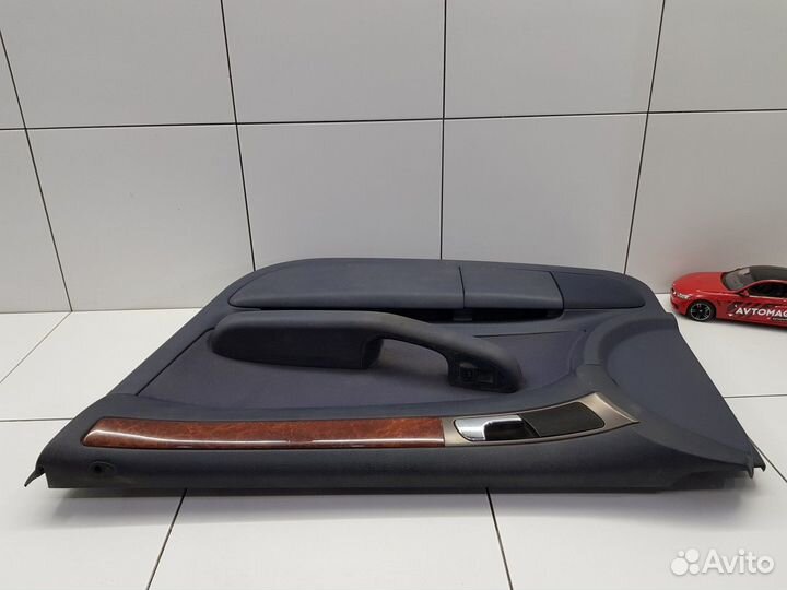 Обшивка двери передняя правая (Audi A6)