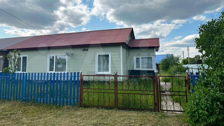 4-к. квартира, 60 м², 1/1 эт.