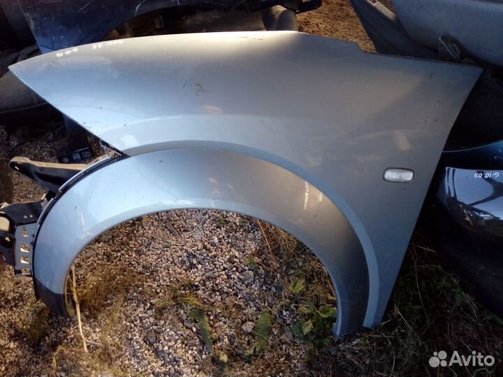 Крыло переднее левое Audi A2 8Z 2005