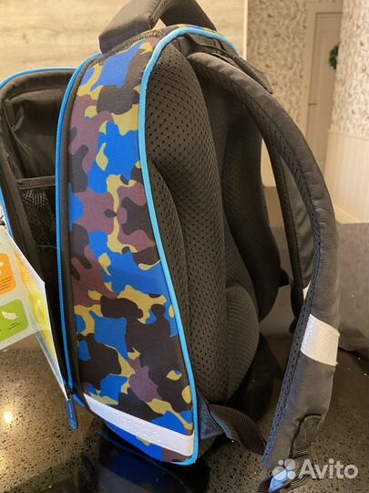 Новый Школьный рюкзак 35*27 см