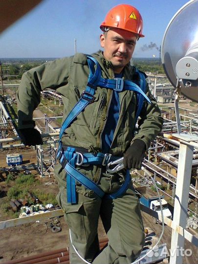 Электромонтёр, электромонтажник