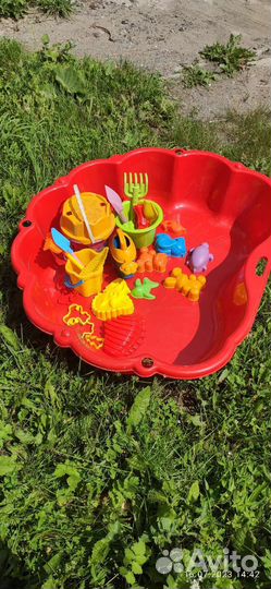 Песочница пластиковая бу