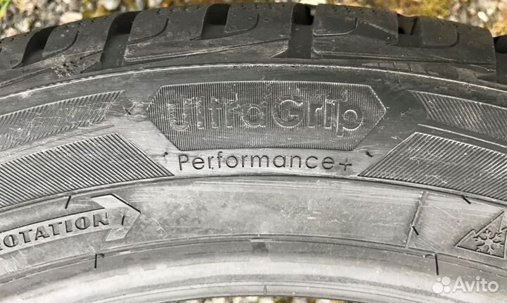 Goodyear UltraGrip Performance+ 295/35 R21 107V