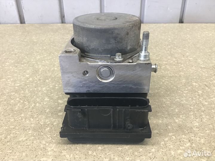 Блок ABS (насос) Nissan Almera (G15) 2013