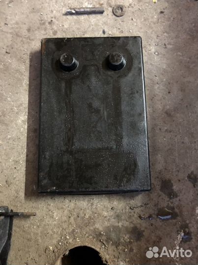 Крепление акб поддон Сузуки Гранд Витара