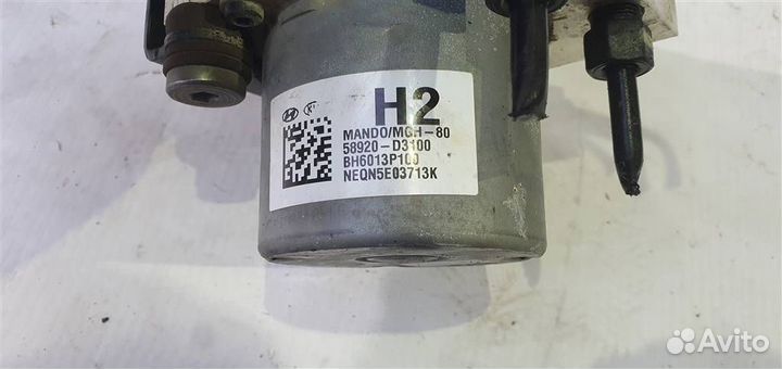 Блок ABS (насос) Hyundai Tucson TL 2015-2021