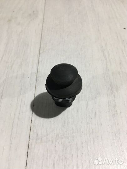 Концевик двери LADA vesta 1.6 мт седан