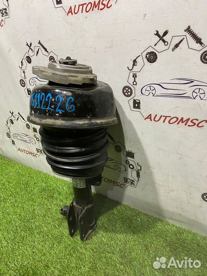 Пневмостойка передняя правая Mercedes W212