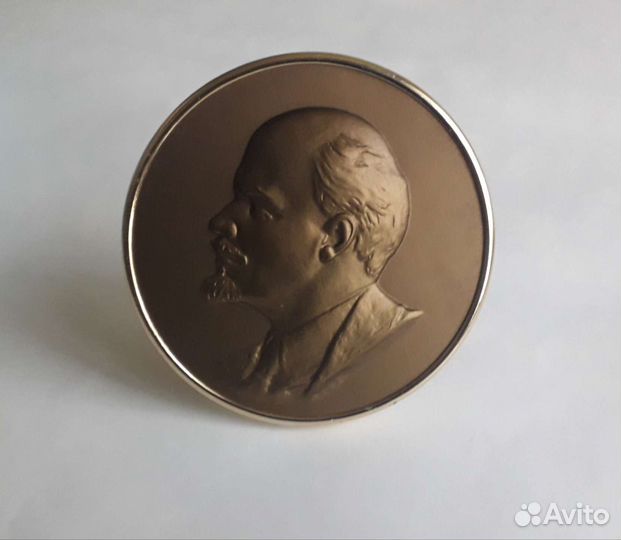 Настольная медаль ссср.Ленин
