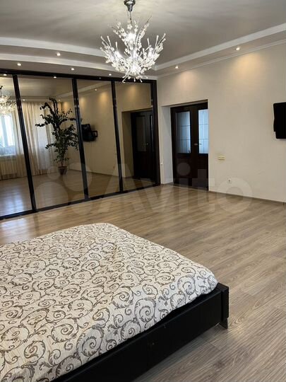 3-к. квартира, 147,7 м², 5/6 эт.