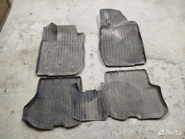 Ато коврики оригинальные,на Логан,и на чери тиго 7