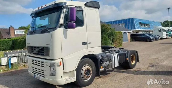 Pазбираем грузовик Volvo FH 2001-2005