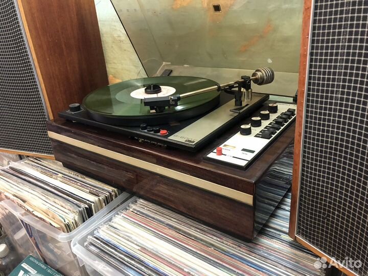 Электрофон вега 003 G-600C + Колонки 10 мас-1М