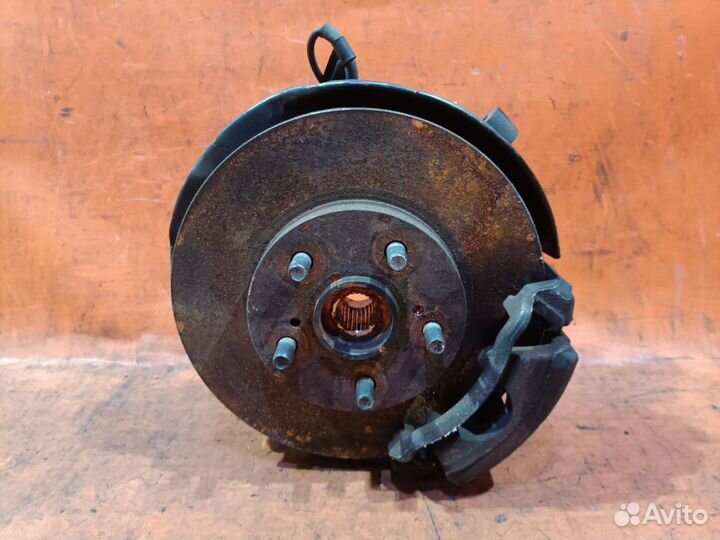 Ступица Toyota Corona premio ST210 (Переднее Правое)