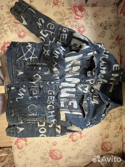 Джинсовая куртка